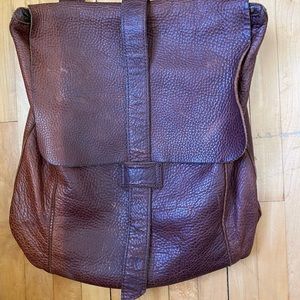 Duluth Trading Company Leather Bag